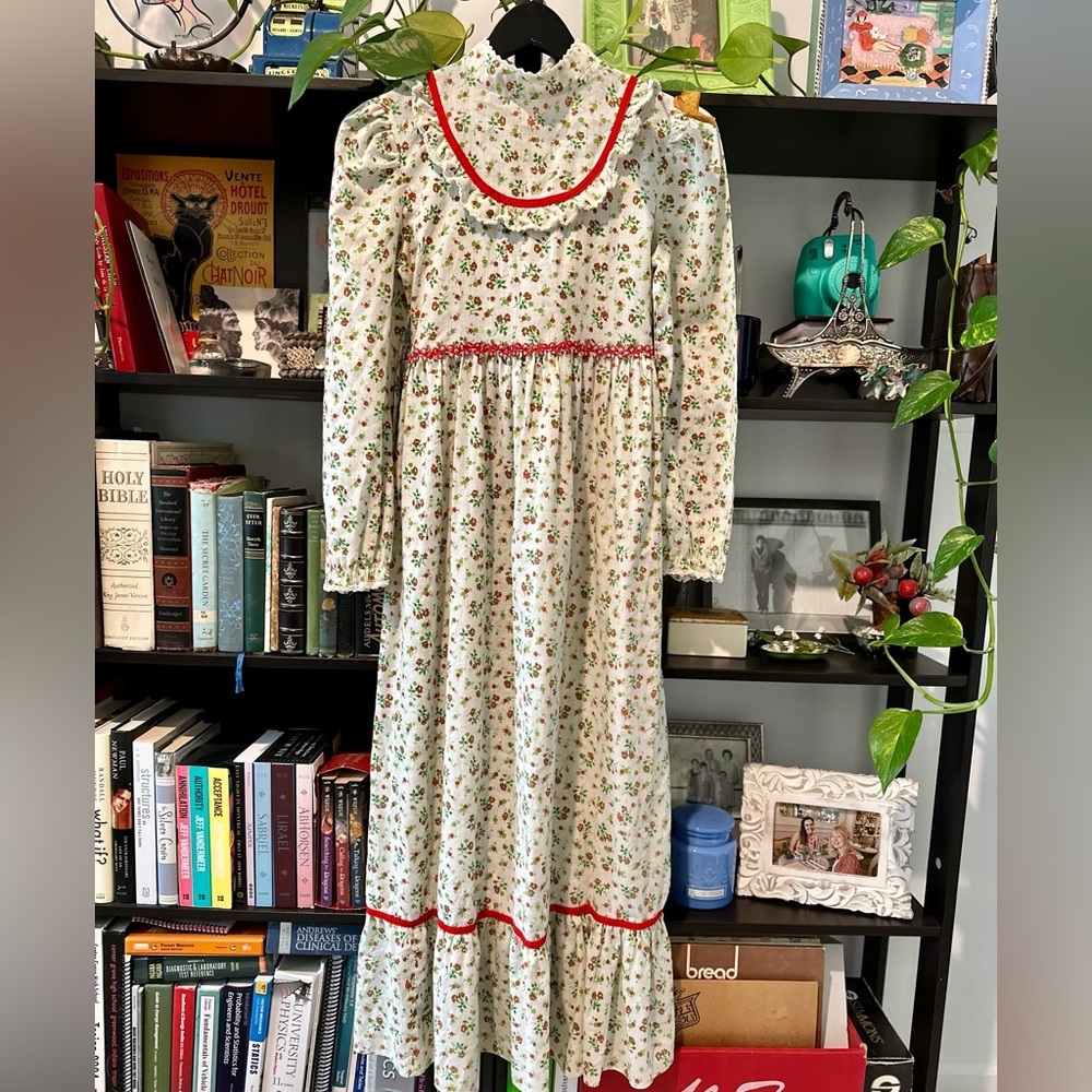 Vintage 70s Gunne Sax prairie cottagecore Bridgerton regency floral lace dress